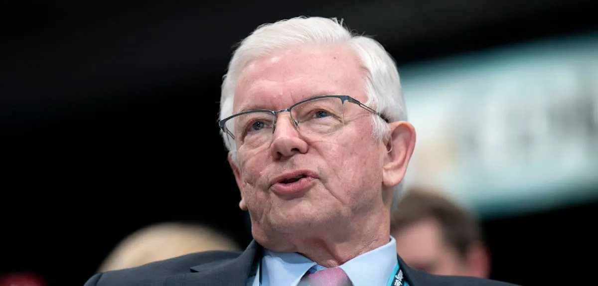 Koch fordert von Merz, Bas und Klingbeil, „ihren Kopf zu riskieren“