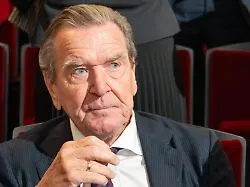 Klingbeil "ein guter Mann": "Neue Agenda-Politik": Schröder gibt der SPD Ratschläge