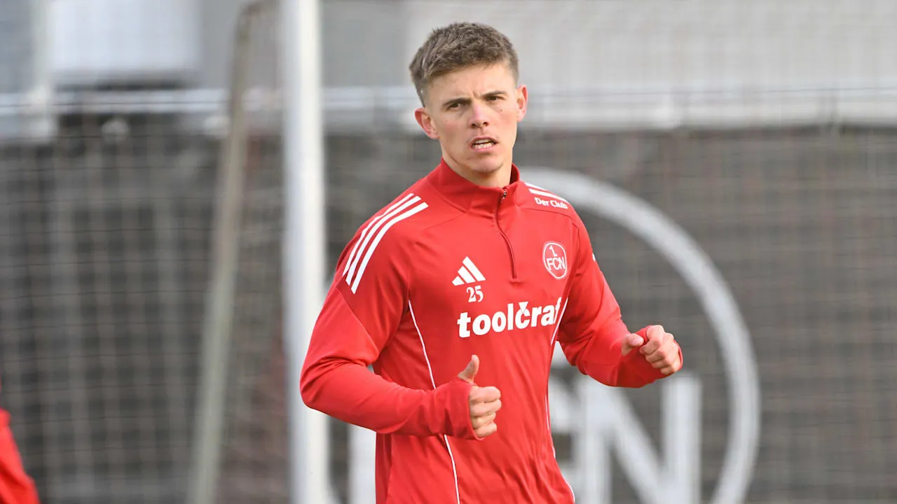 Nürnberg-Stammplatz futsch - Power-Duo macht Becker zum Bankdrücker