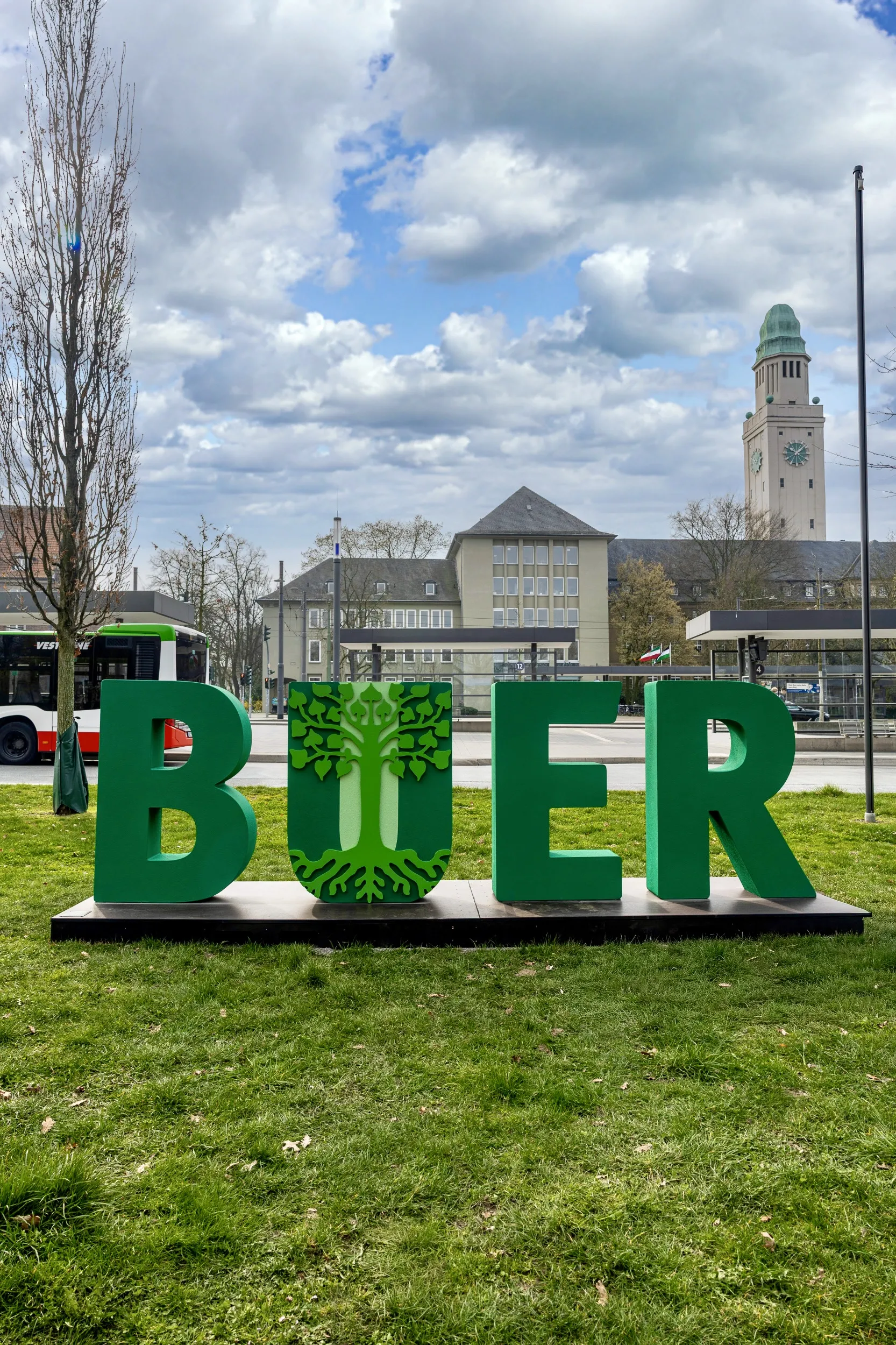 Neuer Selfie-Spot in Buer - Lokalpatriotismus hat jetzt seinen eigenen Schriftzug