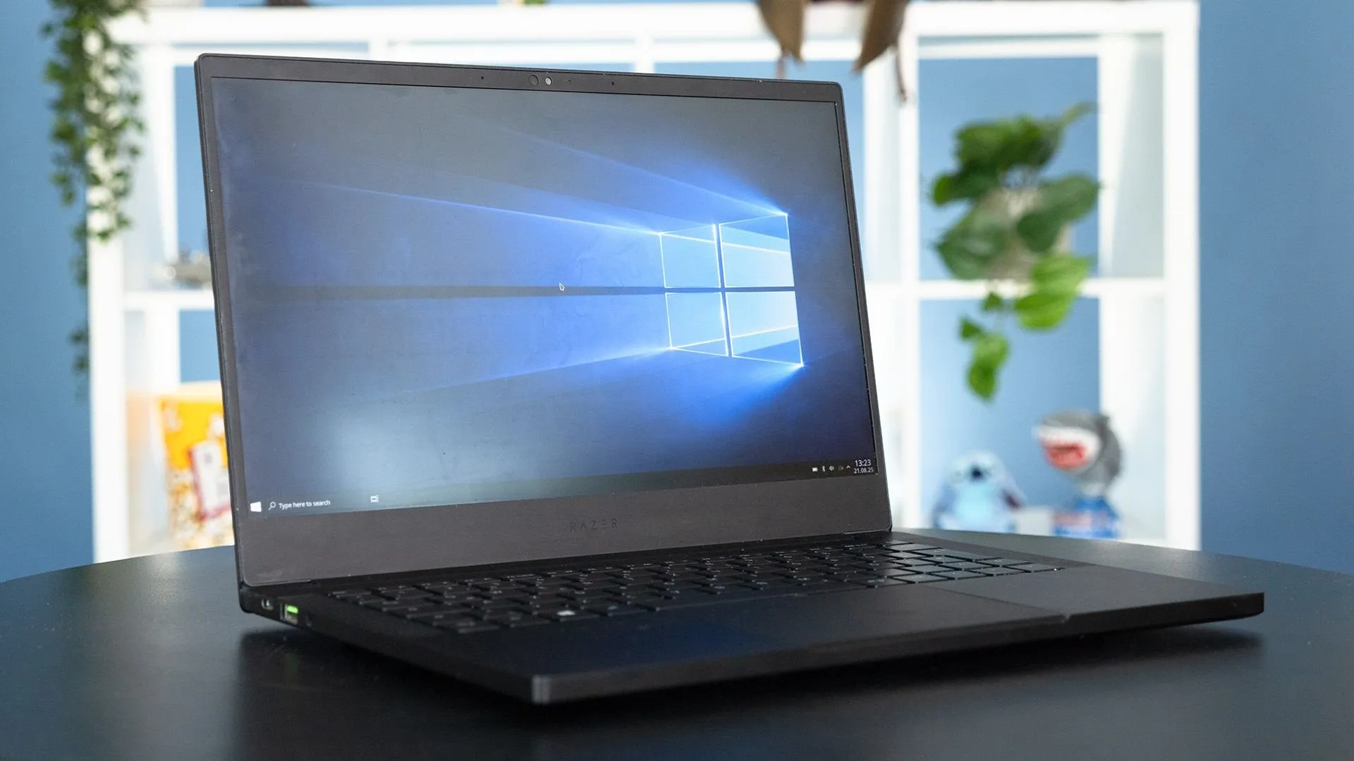 Laptop mit installiertem Q4OS