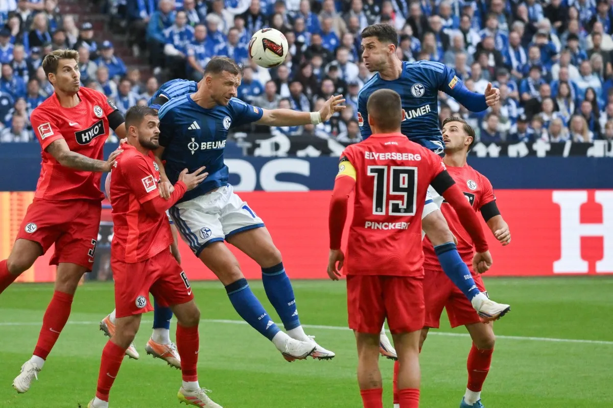 Bundesliga-Comeback nach 15 Jahren! Schalke lässt Dzekos größte Stärke gegen Elversberg ungenutzt