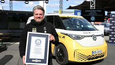 IAA: „Weltumrundung“ elektrisch: Volkswagen ID. Buzz fährt Guinness-Rekord ein