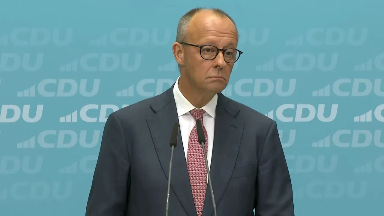 Ratlosigkeit beim Kanzler - Hier erklärt Merz das Wahl-Debakel