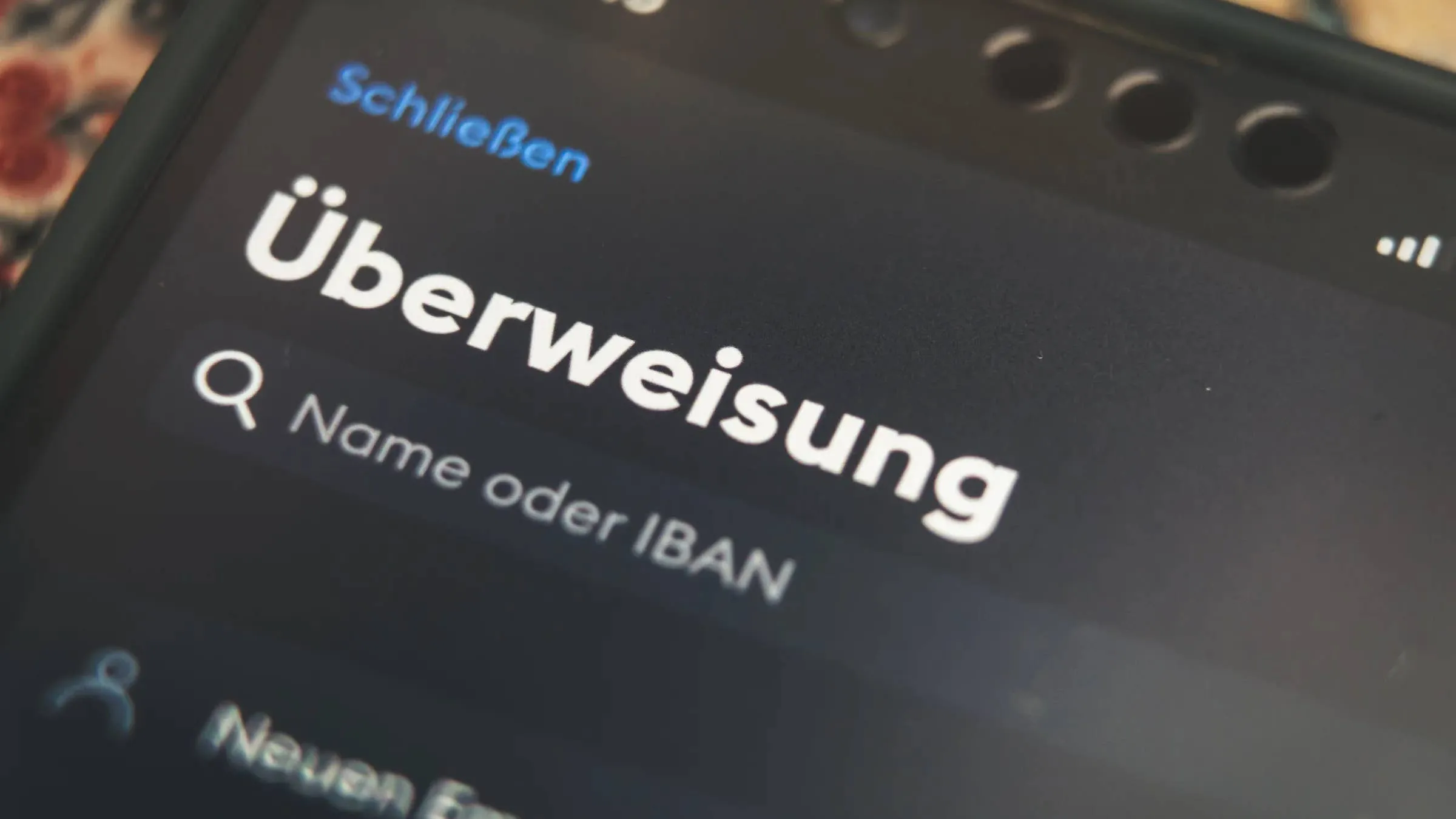 Banken warnen: Das sollte man bei einer Überweisung niemals tun