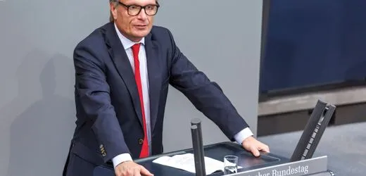 CDU-Politiker Bareiß trotz Ermittlungen der Staatsanwaltschaft zurück im Bundestag