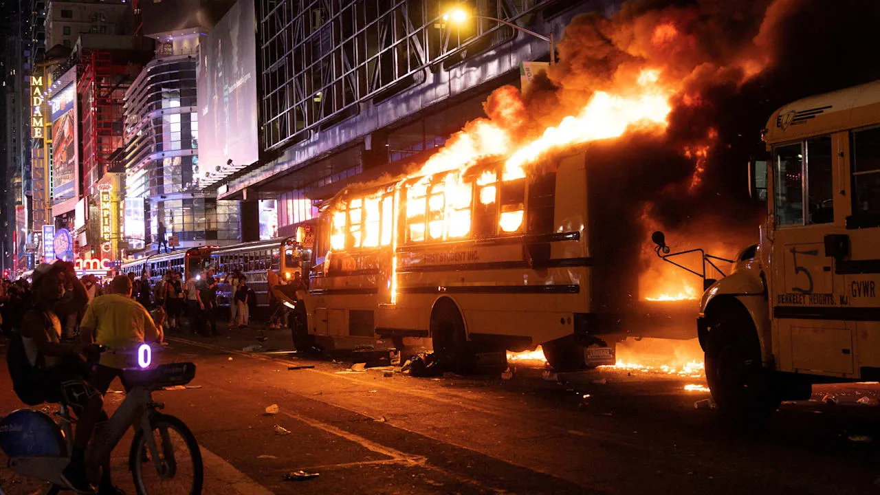 Nach Finalsieg der Basketballer - Meisterfeier eskaliert! Chaos und Krawalle in New York