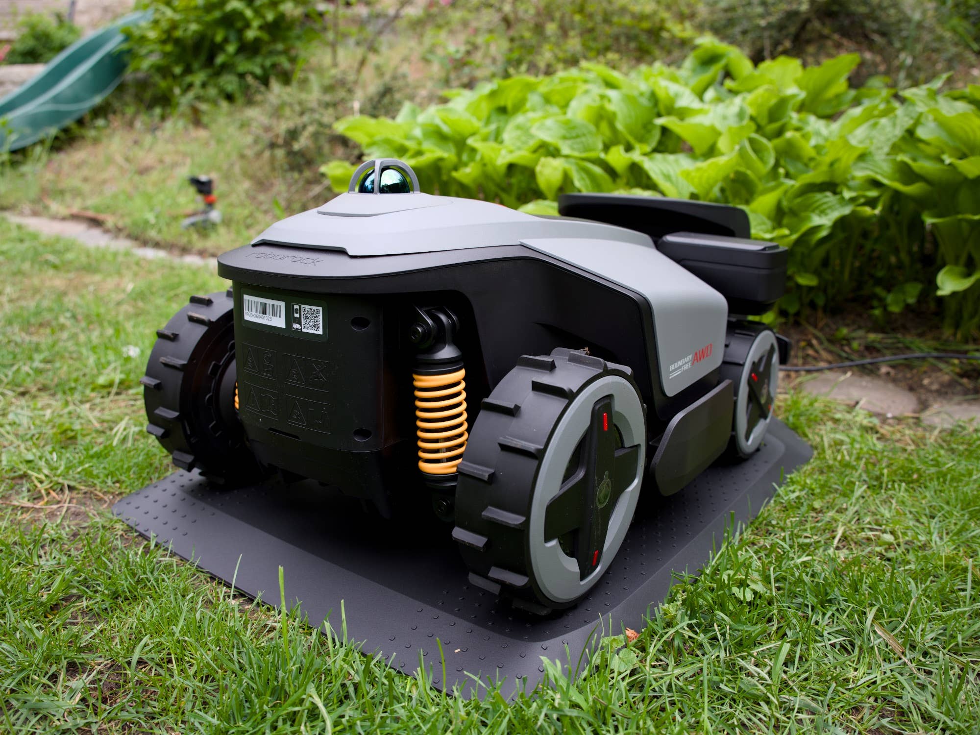 Vom Haus in den Garten: Was bei Roborocks Mähroboter-Debüt deutlich wurde