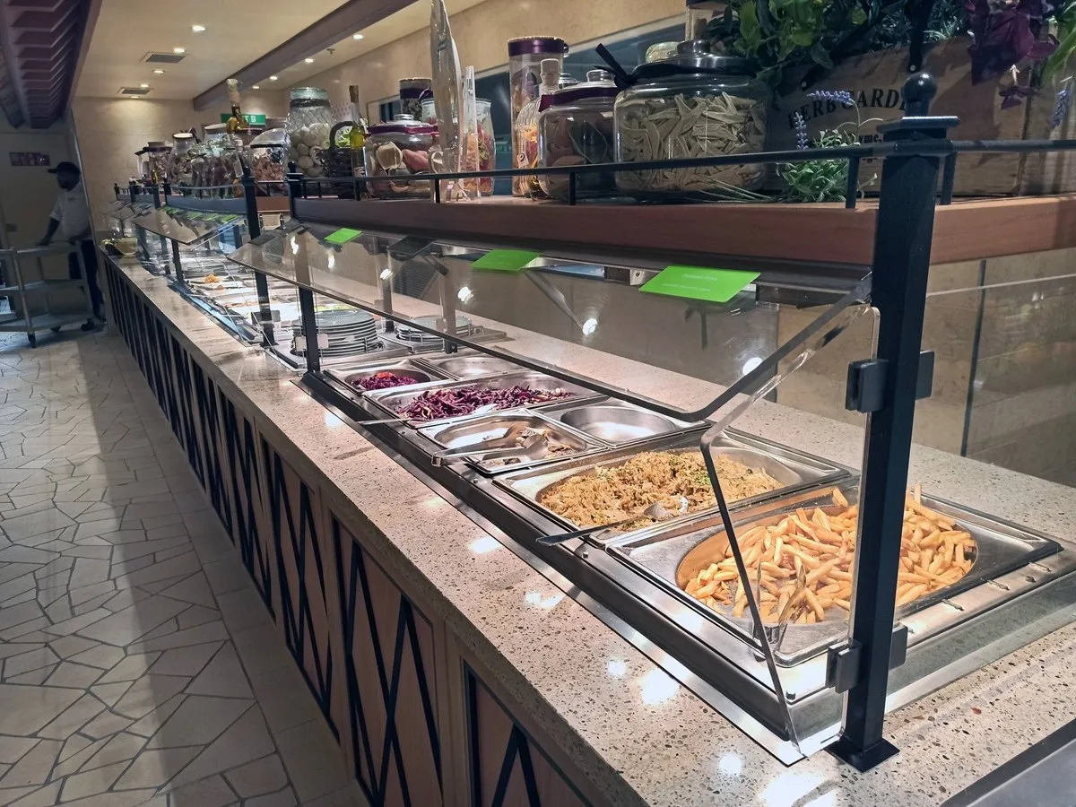 Neue rigorose Buffet-Verhaltensregel auf Kreuzfahrten – Reederei versteht da keinen Spaß