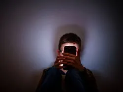 Was hinter Dark Patterns steckt: "Designtricks von sozialen Medien wirken auch bei Erwachsenen sehr effektiv"