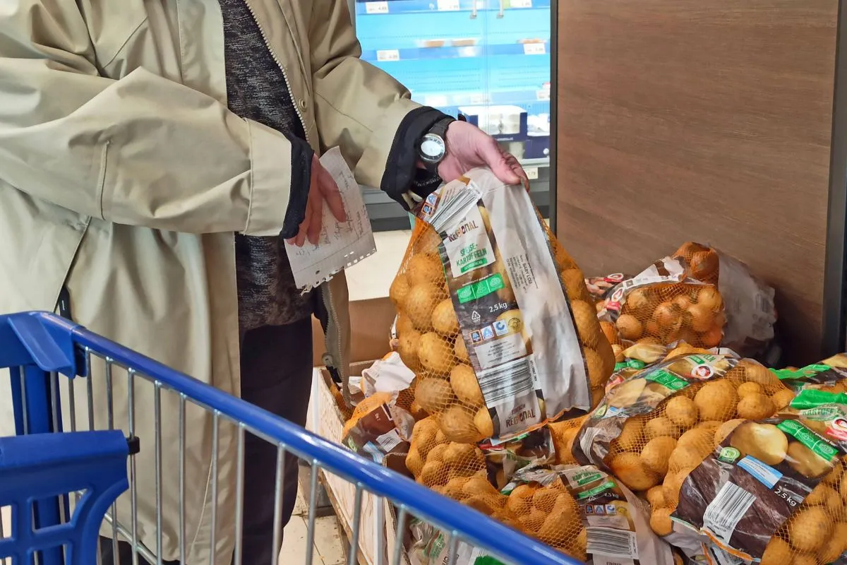 Lager-Expertin von Aldi packt aus: Diesen schlimmen Kartoffel-Fehler machen viele Kunden