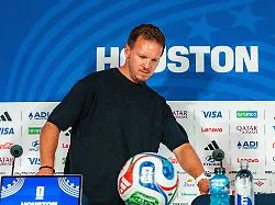 TV-Experten feuern raus: Klopps Schatten: Droht Nagelsmann das "Börti"-Vogts-Schicksal?