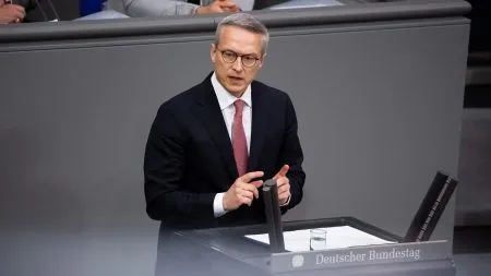Digitalminister Wildberger ließ Reden und Gastbeiträge von KI schreiben