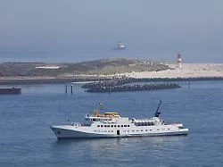 60 Menschen an Bord: Passagierschiff treibt vor Helgoland - Großeinsatz