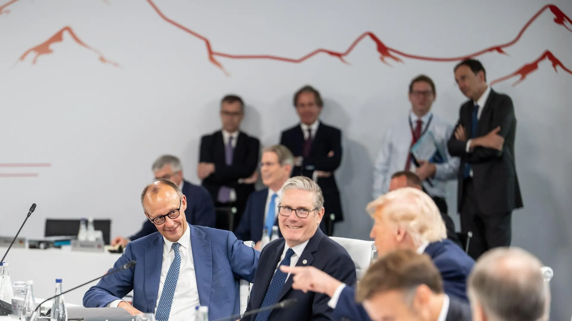 Merz und Macron loben G7-Gipfel als Erfolg